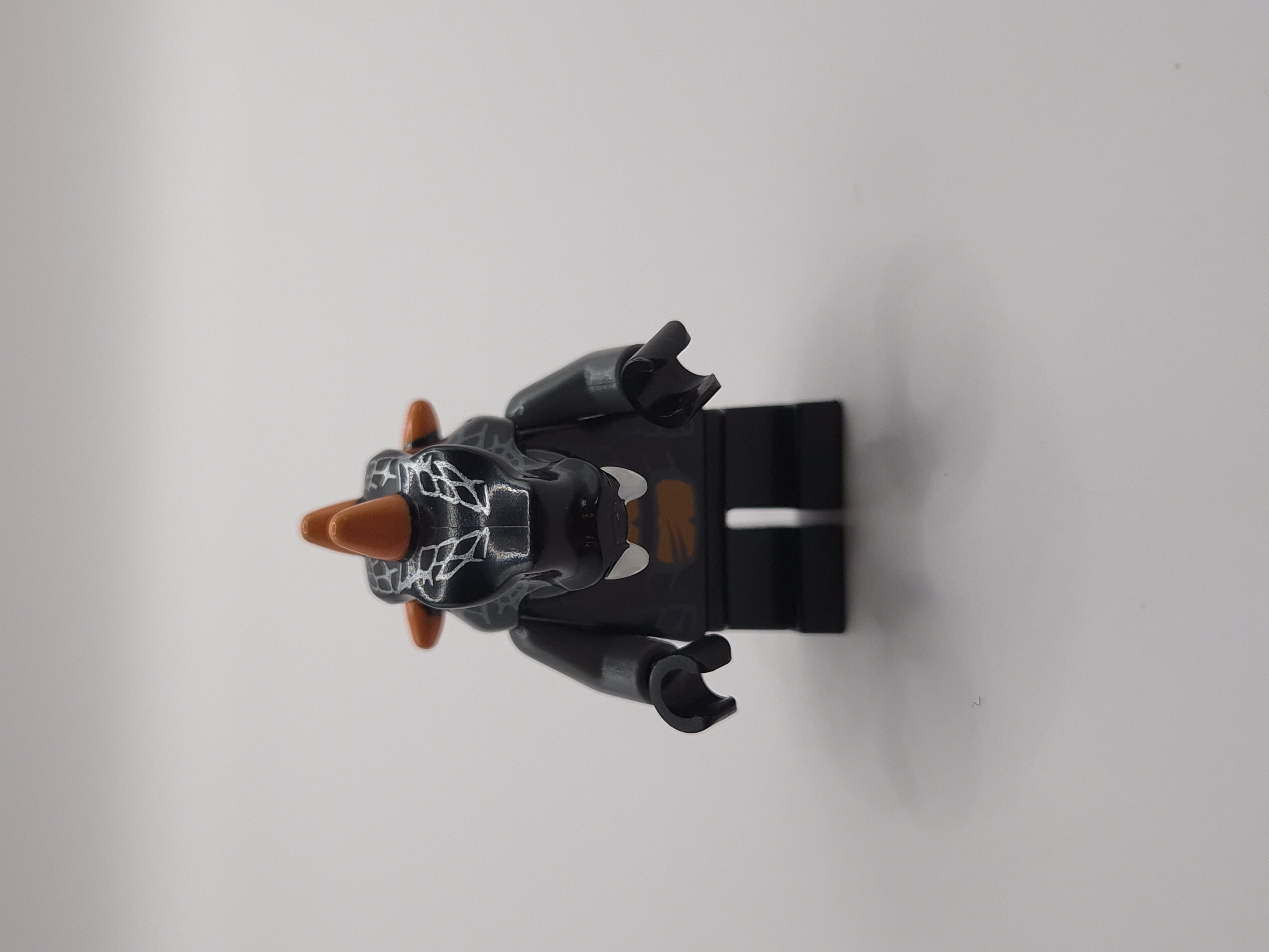 LEGO Minifigures - Ninjago, Bytar kansikuva