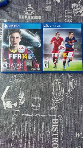 PS4 Bundle FIFA 14, FIFA 16 kansikuva